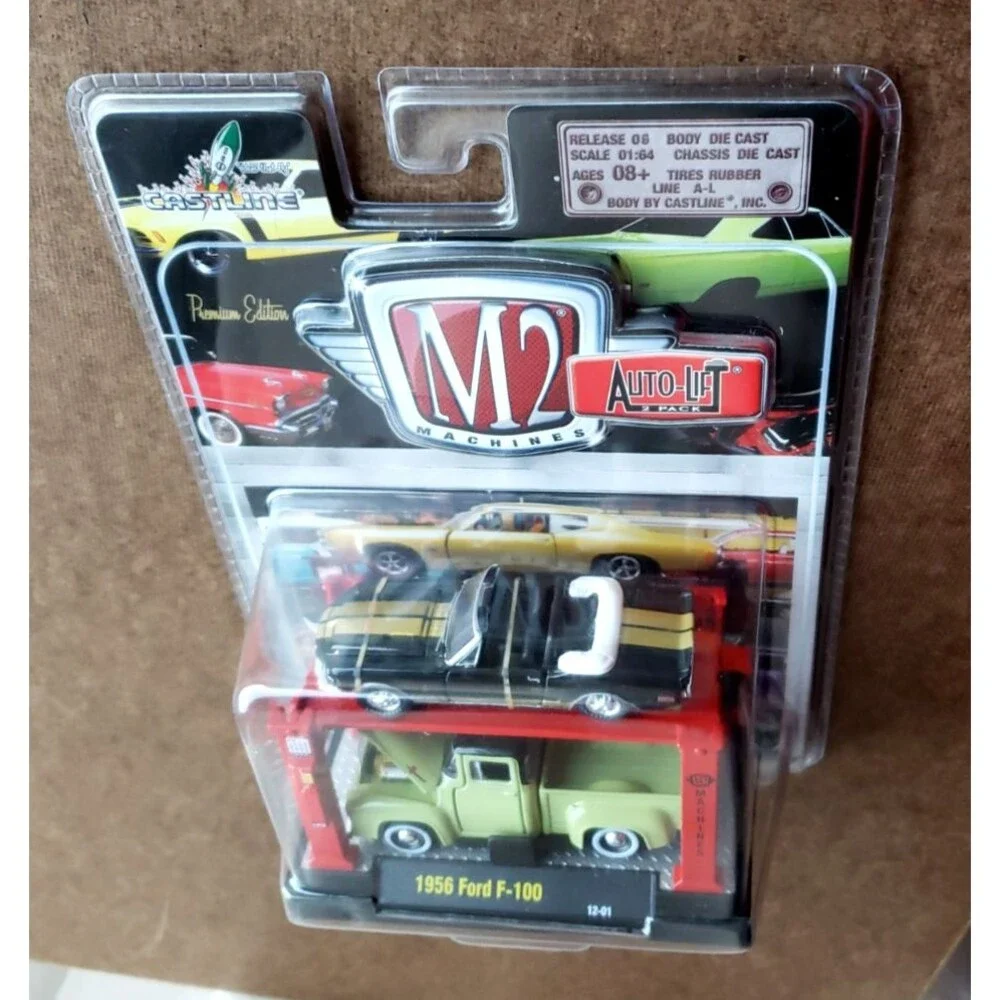 M2 Machines Auto-Lift 2 Pack 1956 Green Ford F-100 & 1968 Black Shelby GT500 MOC